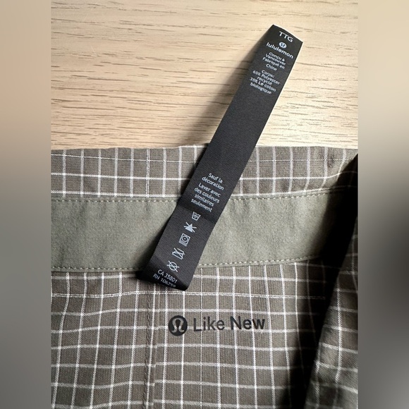 Lululemon “Like New” Grid Light Short Sleeve Shirt - XXL - Grey - Picture 7 of 10